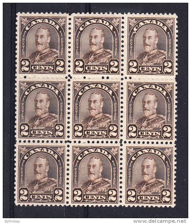 Canada Scott #166i MNH Block Of 9 With Extended Moustache Variety On Center Stamp - 2c Arch Issue - Neufs