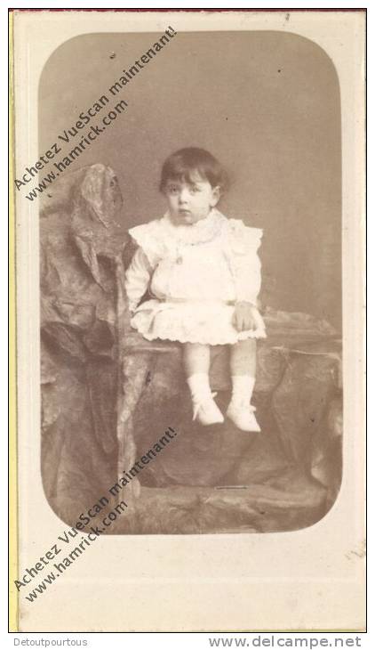 Photographie Carte De Visite : Fillette Enfant  / Photographe  Claudius COUTON à VICHY & CLERMONT FERRAND - Non Classificati