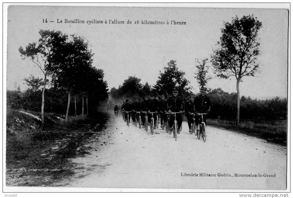 Militaires Bataillon Cycliste Soldats 1912 état Superbe - Equipment