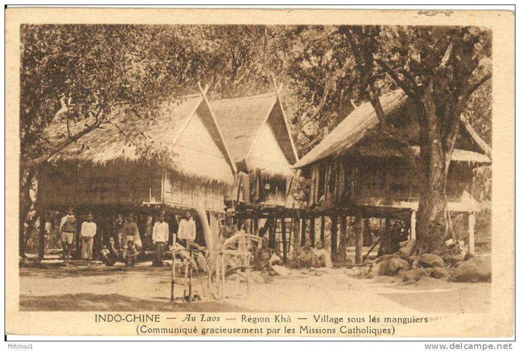 INDOCHINE  Région Kha Village Sous Les Manguiers - Laos