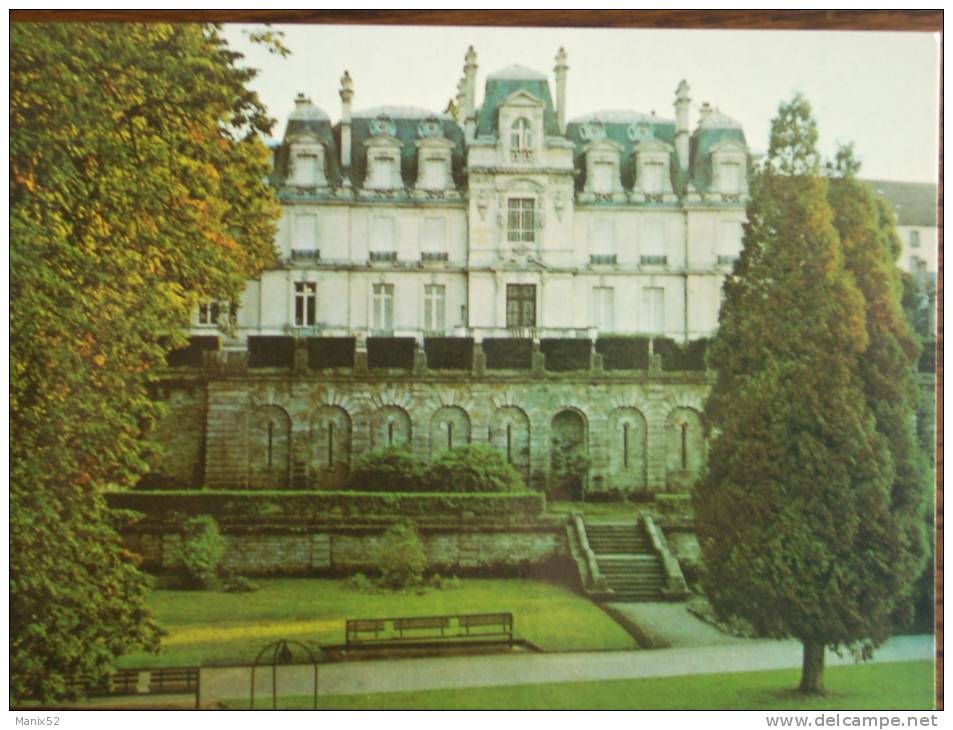 88 - XERTIGNY - Le Château - Xertigny