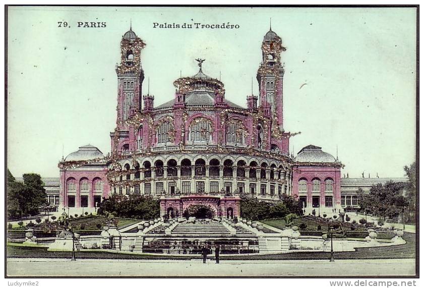 Novelty Postcard Of The "Palais Du Trocadero, Paris" With Applied 'glitter'.  C1915 - Other & Unclassified