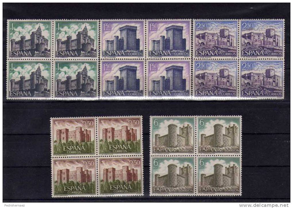 ESPAÑA  -1927/31 Castillos De España  En Bloque De Cuatro - Nuevos