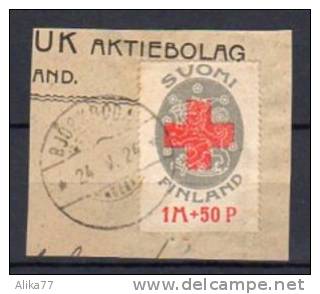 FINLANDE     Oblitéré     Y. Et T.   108  Sur Fragment.    Cote:  10,00  Euros - Used Stamps