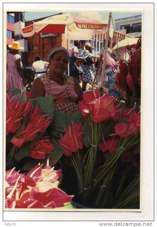 - FRANCE MARTINIQUE . MARCHANDE D'ANTHURIUM . . - Shopkeepers