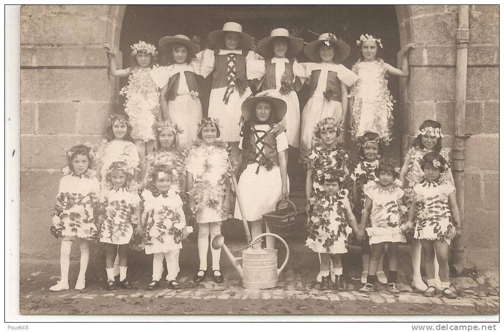 Groupe D'enfants, Fêtes  - Photo Carte - A Identifier