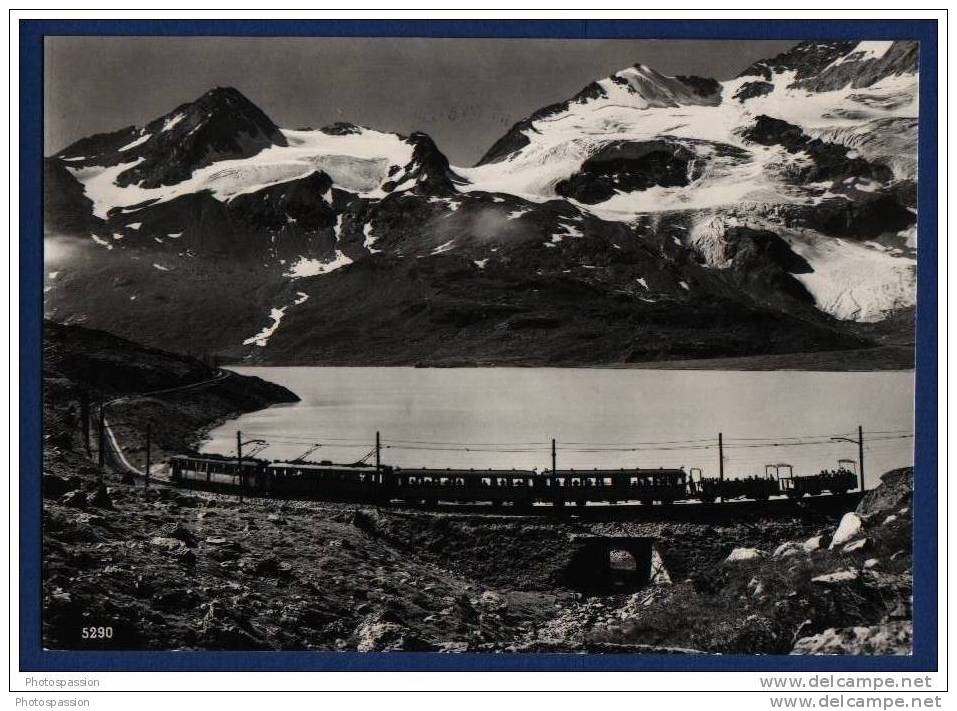 RhB Rhätische Bahn Am Berninapass, Lago Bianco - Train - Graubünden - Trains