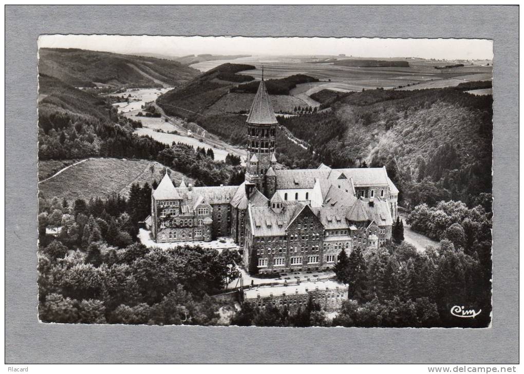 23516   Lussemburgo,  Clervaux,  Vue  Aerienne  ,  L"Abbaye  St-Maurice  Et  St-Maur,  VG  1956 - Diekirch