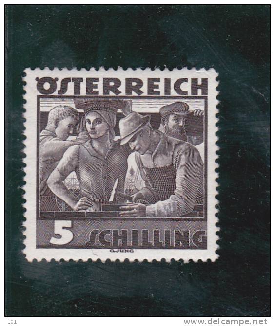 1934 Ö. VOLKSTRACHTEN PLATTENFEHLER FARBFLECK IM G ** - Ongebruikt