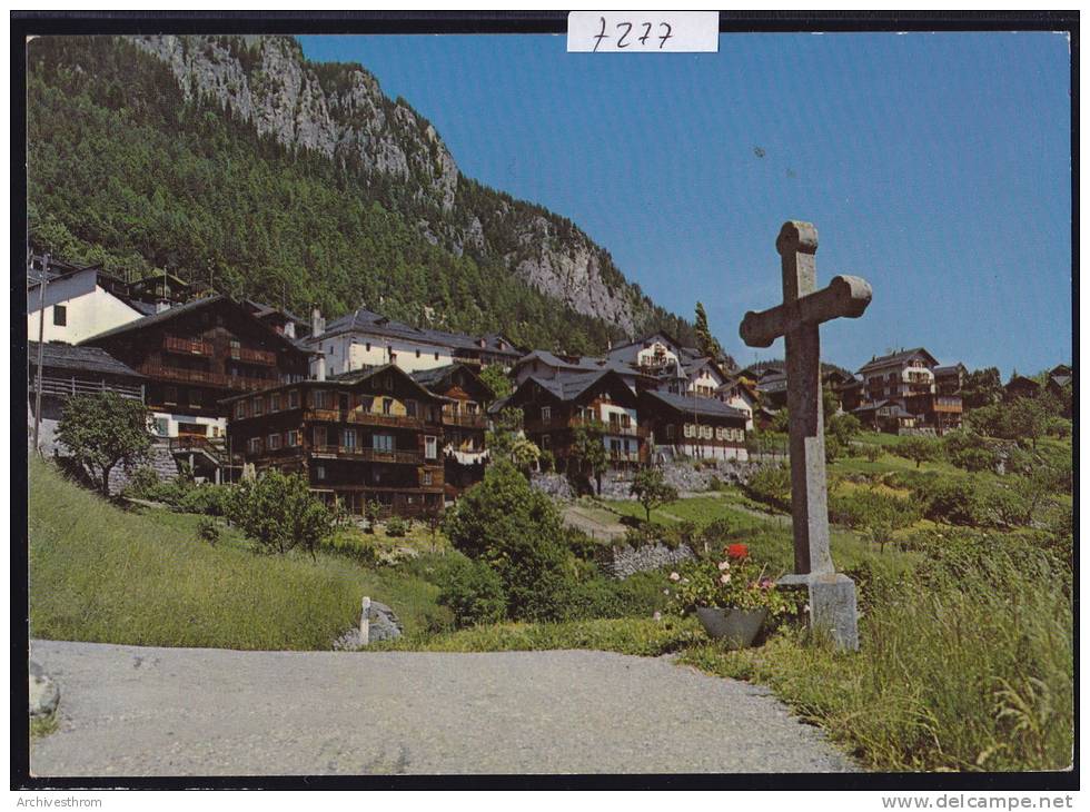 Les Granges Sur Salvan ; La Croix Au Bord De La Route, Vers 1972 ; Grand Format 10 / 15 (7277) - Granges