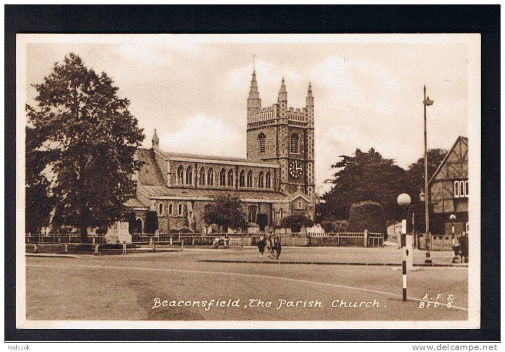 RB 809 - Postcard -  Beaconsfield Parish Church &amp; Belisha Beacon Crossing Buckinghamshire - Buckinghamshire