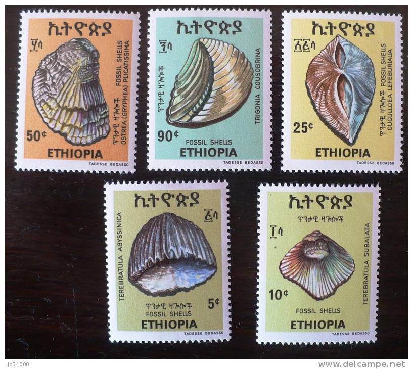 ETHIOPIE: Mineraux Fossiles, Fossile, Fossils Shells, Fossilien. Yvert N°849/53. MNH, ** Série Rarissime - Fossielen