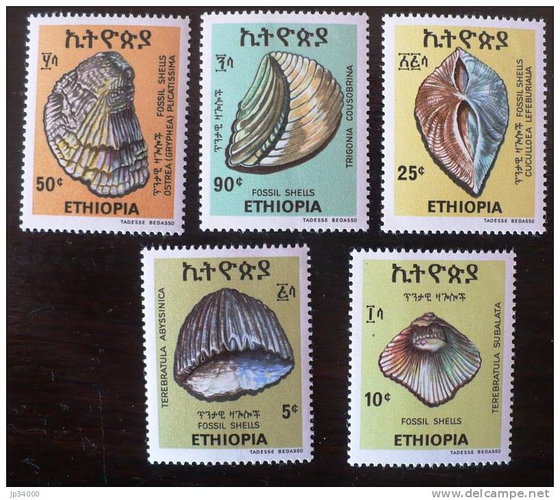 ETHIOPIE: Mineraux Fossiles, Fossile, Fossils Shells, Fossilien. Yvert N°849/53. MNH, ** Série Rarissime - Fossili