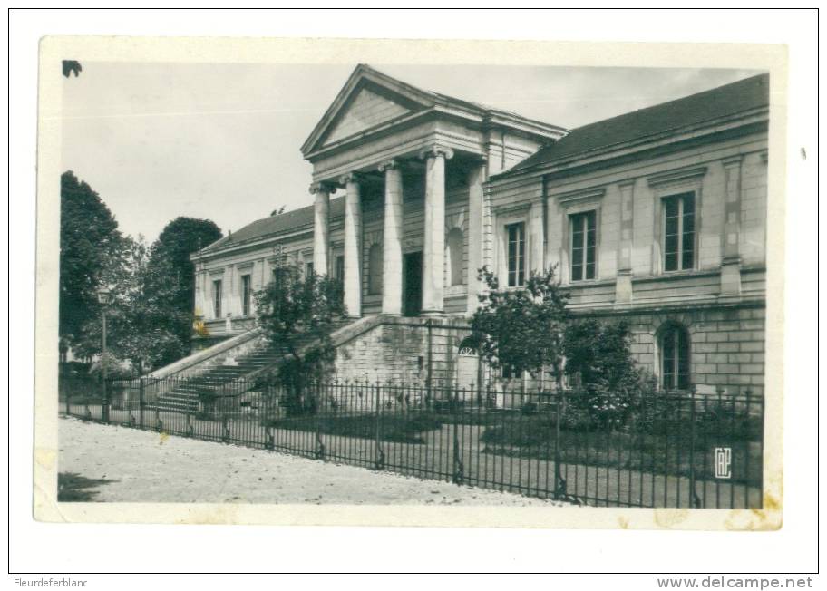 CHATEAUROUX (36) - CPSM  - Le Palais De Justice ... Tribunal - Chateauroux