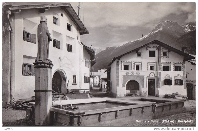 Suisse - Schuls - Scuol - Fontaine Place - Scuol