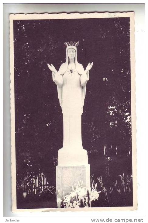 BEAURAING .- La Statue De Marbre Sous L' Aubépine - Beauraing