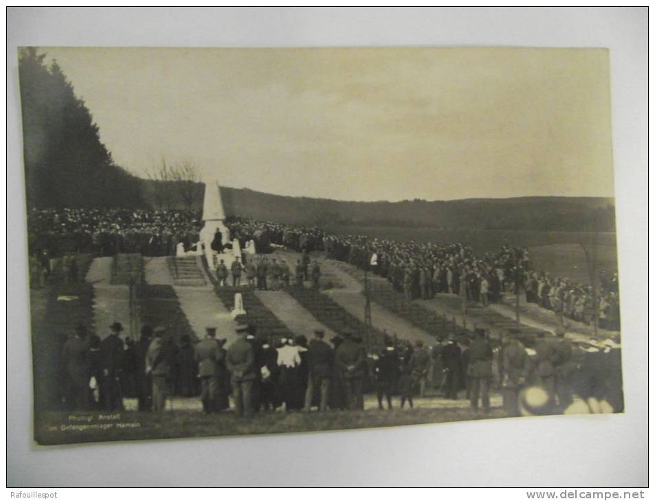 Carte Photo Photgr  Anstat Im Gefangenenlager Hamein - War Cemeteries