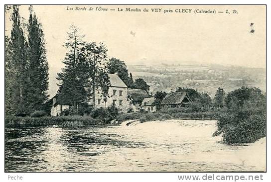 N°16062 -cpa Le Moulin Du Vey Près Clécy - Molinos De Agua