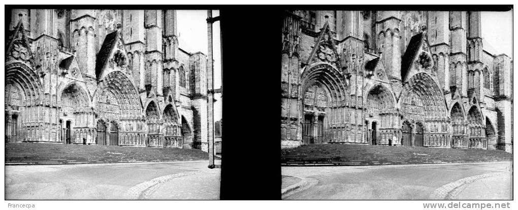 BOURGES - CHER - PN 001 - Portail De La Cathédrale - Plaques De Verre