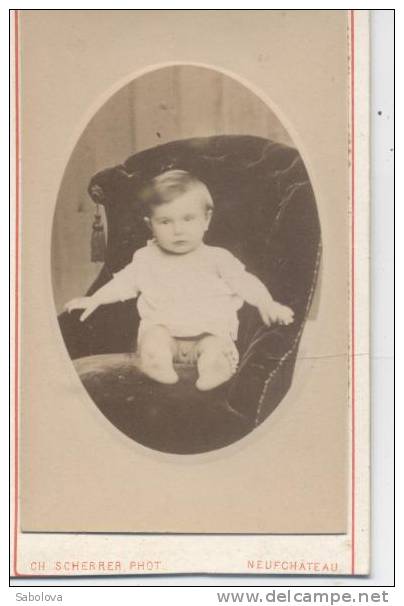 L Photographe Charles Scherrer De Neufchâteau (88). Enfant 6,3*10 - Oud (voor 1900)