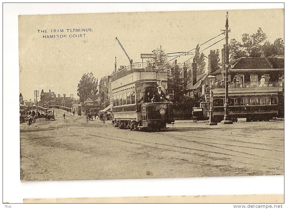 D7163 -The Tram Terminus - Hampton Court - London Suburbs