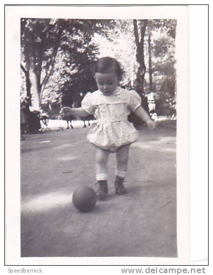 19512 Trois Photo Enfant 1947 -1948 Ballon - Non Classés