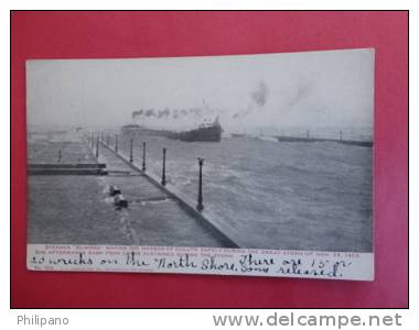 Minnesota > Duluth  Steamer Elwood  Making Harbor Safely After 11/28/05  She Later Sunk  =====  Ref 379 - Duluth