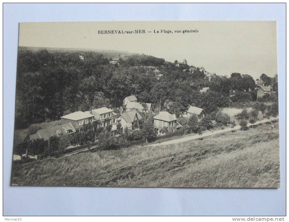 BERNEVAL-sur-MER -- La Plage, Vue Générale - Berneval