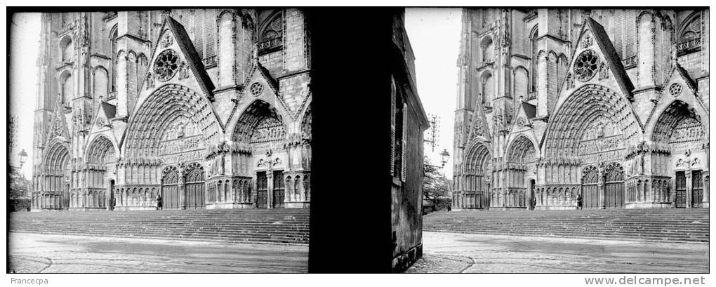 BOURGES - CHER - PN 002 - Portail De La Cathédrale - Plaques De Verre