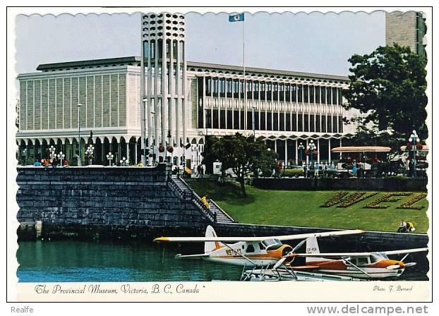 Float Plane In Front Of  The Provincial Museum , Victoria  B.C. Canada - 1946-....: Ere Moderne