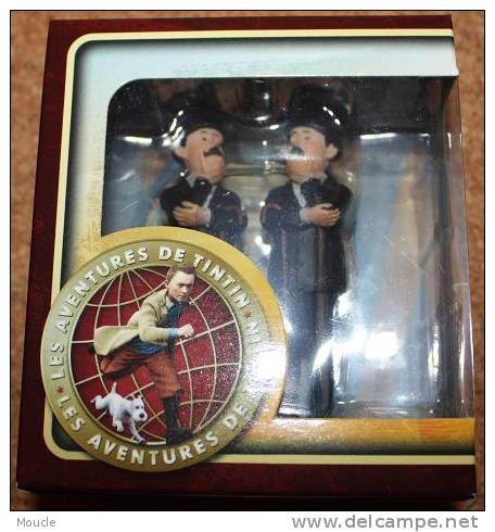 LES AVENTURES DE TINTIN - FIGURINE DES DUPONT & DUPOND - CARREFOUR - 8cm DE HAUT / 6cm DE LARGE - Tim & Struppi