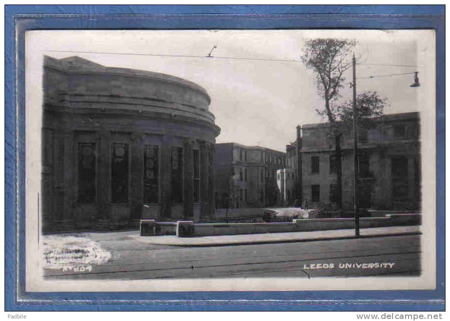 Carte Postale  Angleterre Leeds University Trés Beau Plan - Leeds