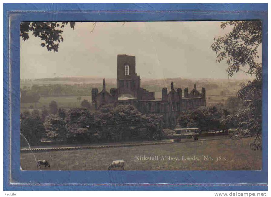 Carte Postale  Angleterre Leeds Kirkstall Abbey Trés Beau Plan - Leeds