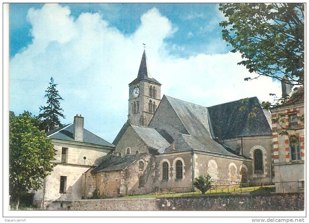 J : Indre Et  Loire :  VILLAINES  Les   ROCHERS  : L ' église - Autres & Non Classés