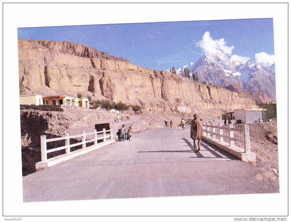 2011  -  AK/CP/Postcard  "Sust Boarder, Silk Road Hunza"  -  Siehe Scans  (pak 2011 A) - Pakistan