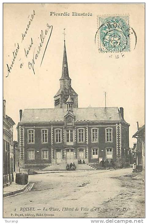 Somme : Dec11b 584 : Roisel  -  Eglise  -  Place  -  Mairie - Roisel