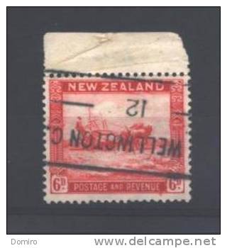 New Zealand  201° Avec Bord De Feuille - Usados