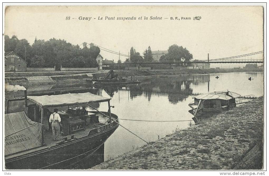 70 GRAY- Le Pont Suspendu Et La Saone- Gros Plans Bateaux                 Ba25 - Gray