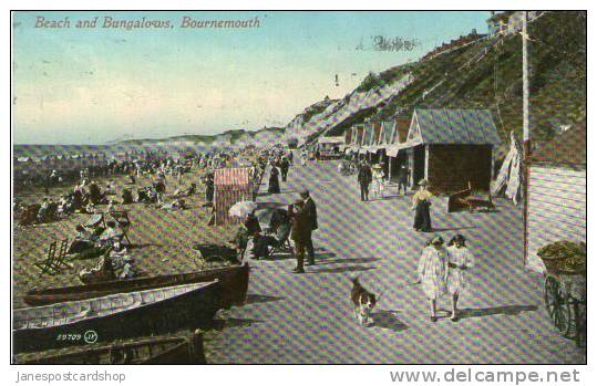 COLOURED POSTCARD BEACH AND BUNGALOWS - BOURNEMOUTH - HAMPSHIRE - Bournemouth (avant 1972)