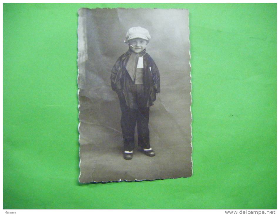 Photo-famille--enfant Casquette------porte Cigarette-meres Et Filles A Dentifier --photo Chateaulinoise Le Do - Non Classés