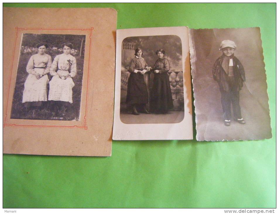 Photo-famille--enfant Casquette------porte Cigarette-meres Et Filles A Dentifier --photo Chateaulinoise Le Do - Unclassified