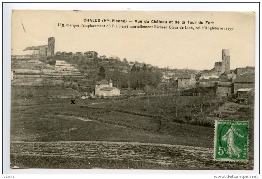 Chalus Vue Du Château Et De La Tour Du Fort - Chalus