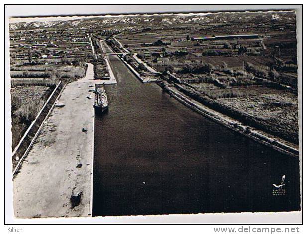 En Avion Au Dessus De Marignane Le Canal De Rove - Marignane