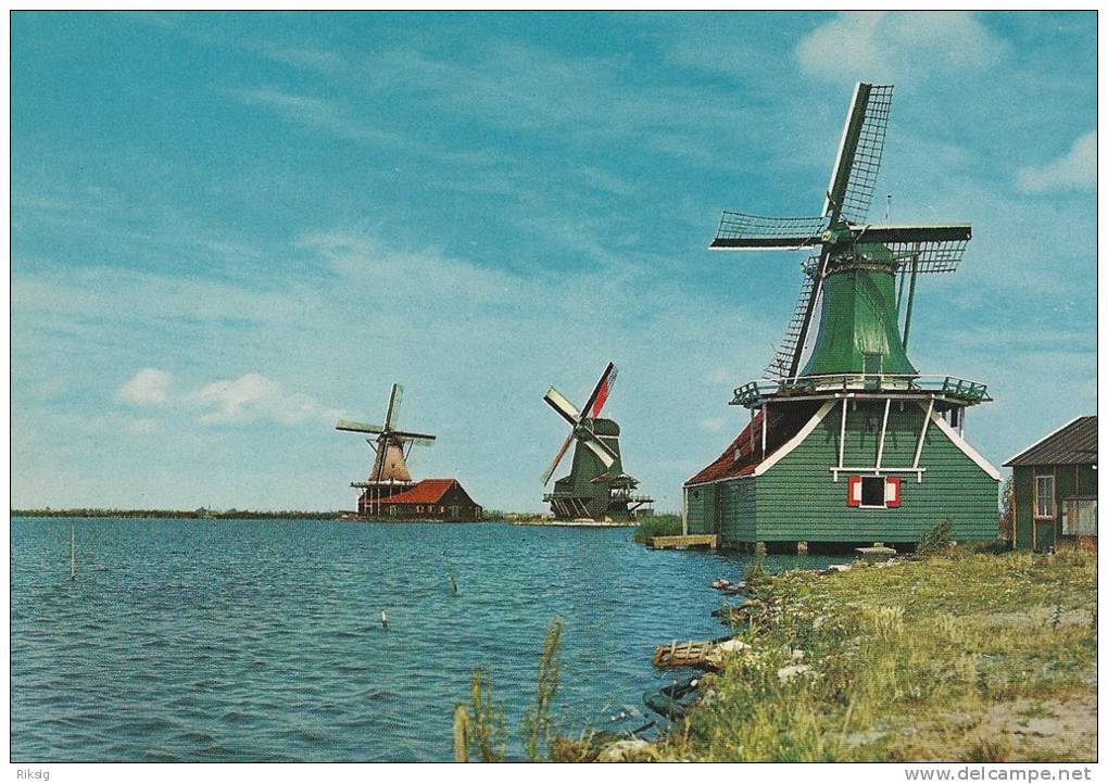 Dutch  Windmills.  B-426 - Zaandam