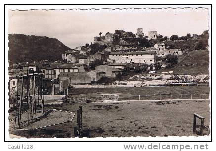 SALERNES Le Stade Et Le Château - Salernes