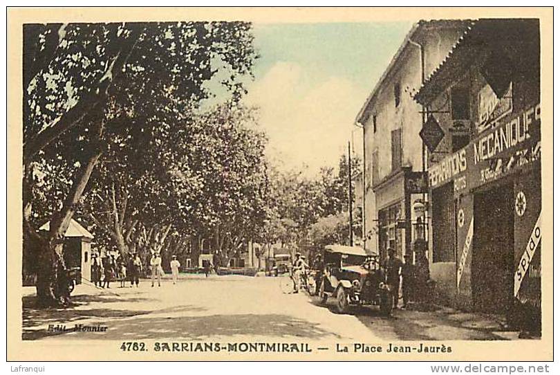 Vaucluse - Ref A43- Sarrians Montmirail - La Place Jean Jaures - Garage Pompe A Essence  -carte Bon Etat - - Sarrians