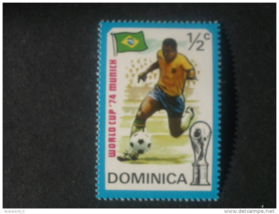 DOMINIQUE   *  *   De  1974   "  Coupe  Du  Monde  De  Football  En  R.F.A   "     1  Val . - Dominica (1978-...)