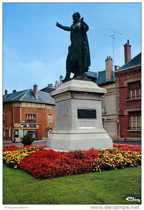 80 - Ham : Monument Général Foy - Ham