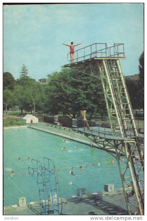 Ukraine-Postkard- Chernovtsy-Swimming Pool "Avangard"  And Jumping From Platform - Nuoto