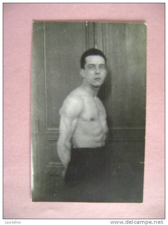 CARTE PHOTO ALGER  LUTTEUR EN 1925 - Hommes